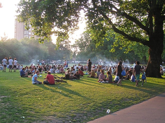 The BEST Parks in London for Picnics